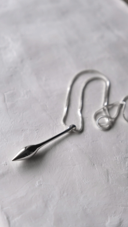 Pendulum_Necklace_Gorechik-46.jpg