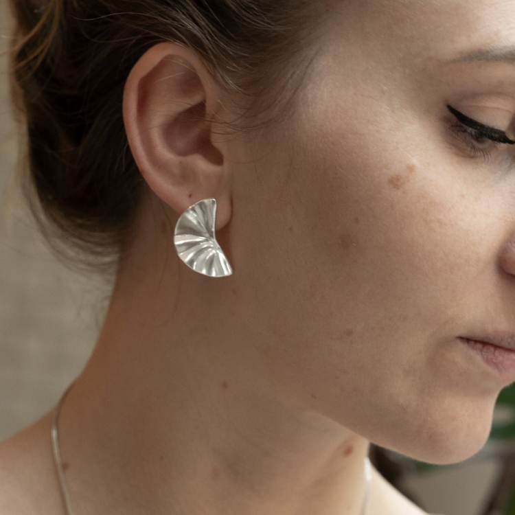 carmen_silver_earrings_jewelryGOR09992.jpg