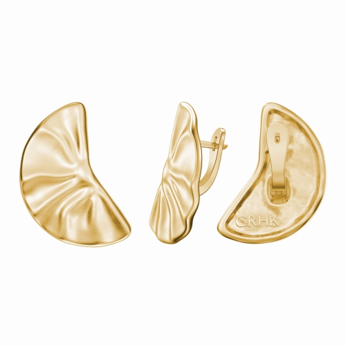 dance Carmen golden earrings.jpg
