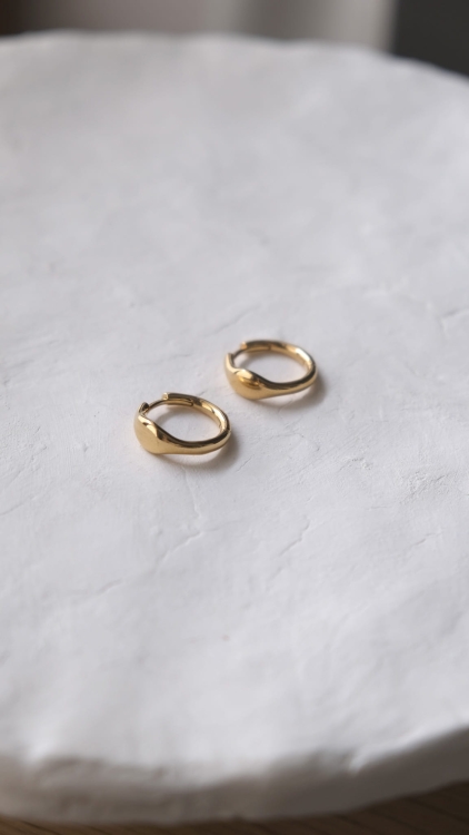 Amira_Earrings_GGorechik-08.jpg