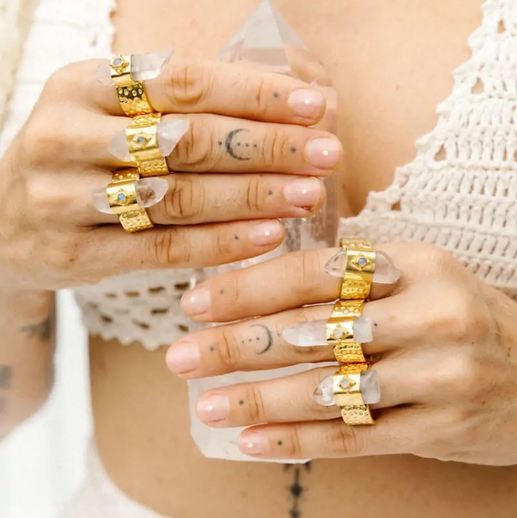 crystal-ring-06.webp