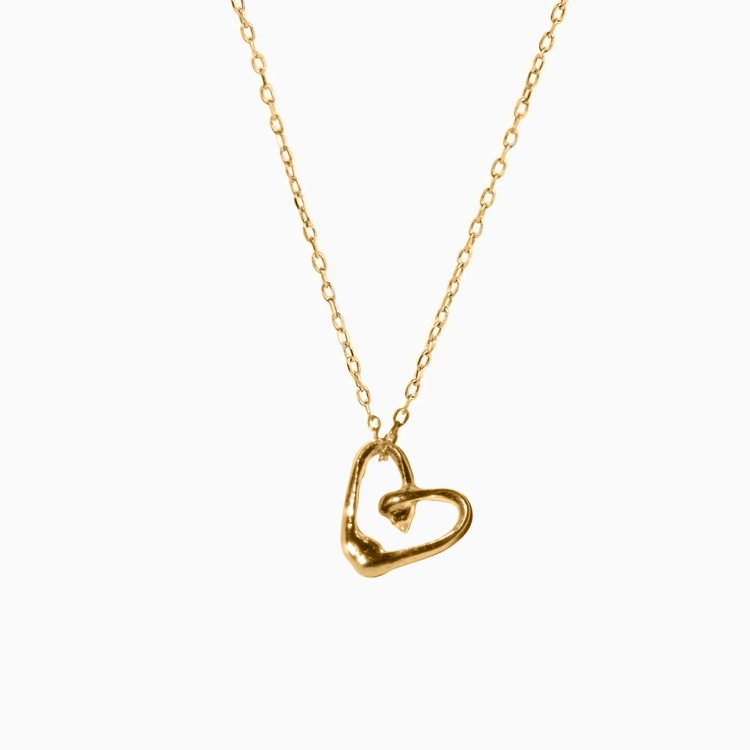 heart-necklace-gold-scaled.jpg