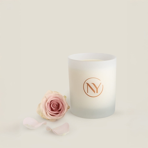 Golden-rose-swieca.webp