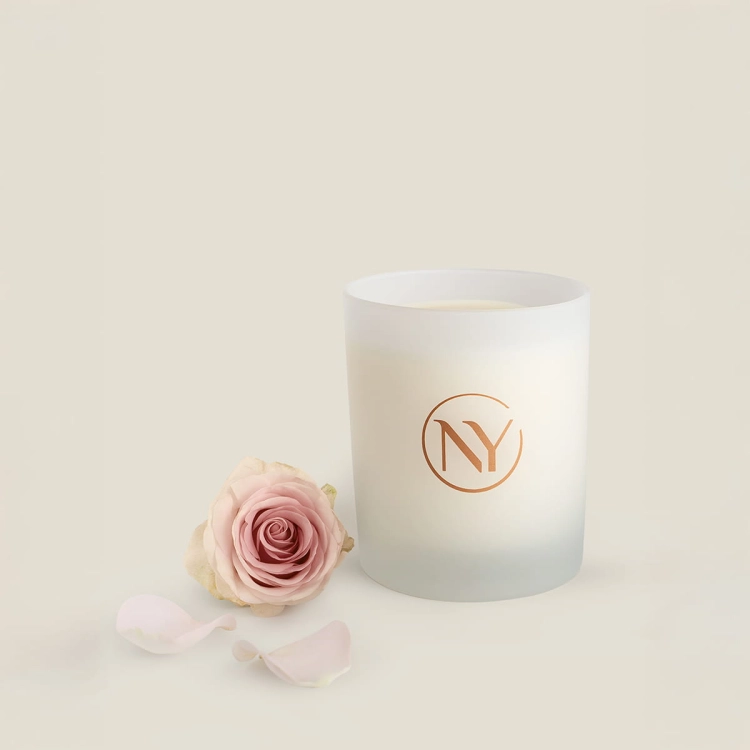 Golden-rose-swieca.webp